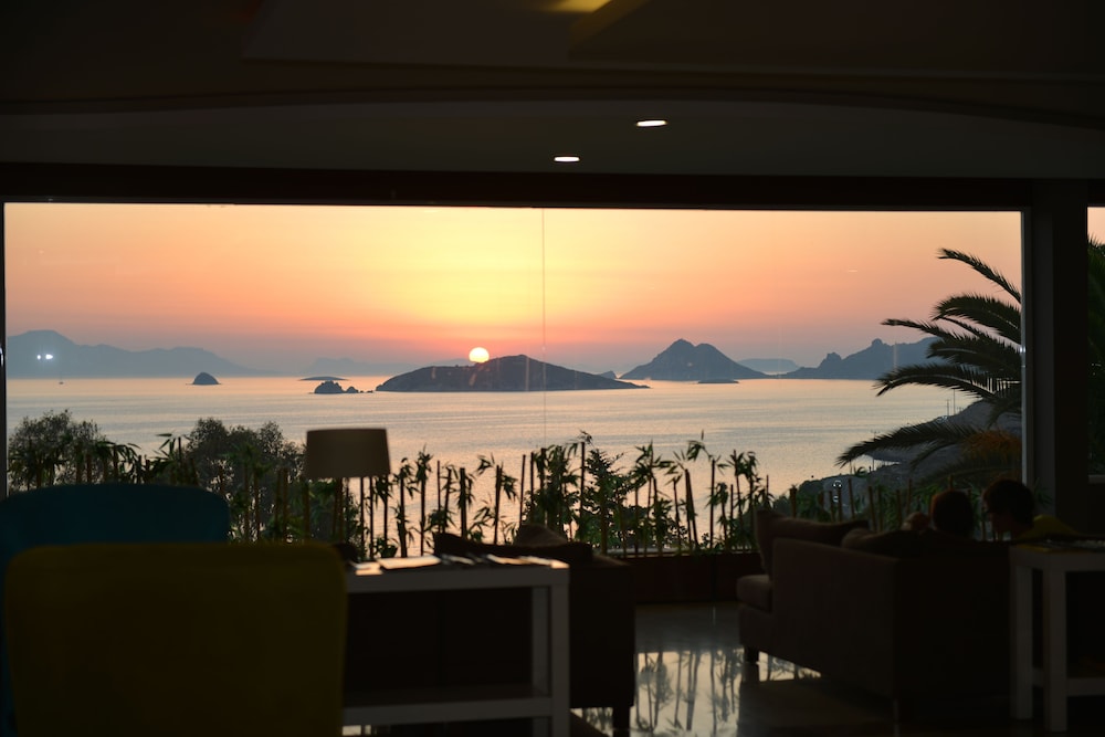 Asr-I Ala Hotel 30/41