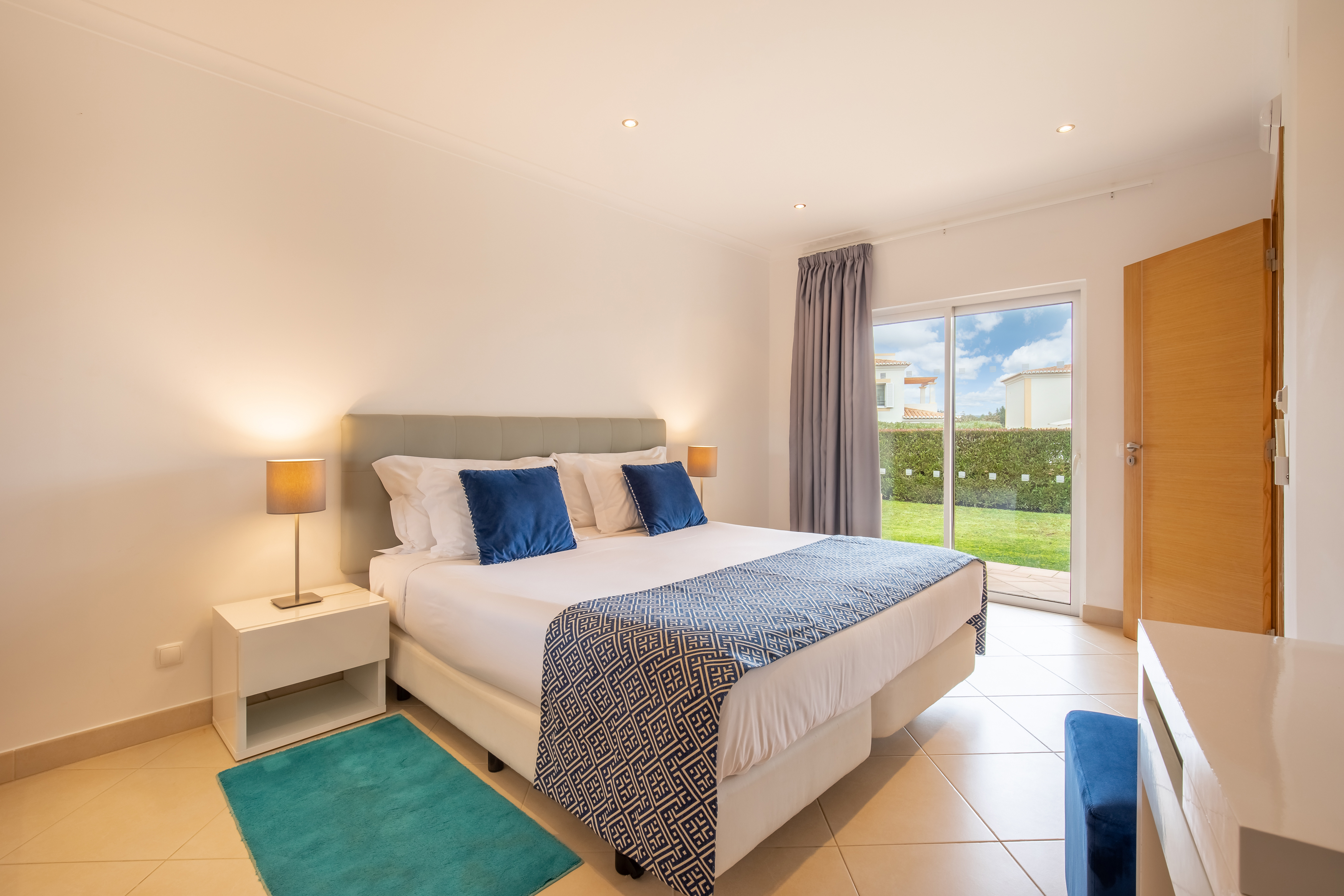 2 Bedrooms, Town House, Pool View
