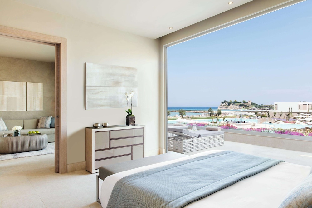 1 BEDROOM, GRAND, DELUXE, SUITE, SEA VIEW, BALCONY