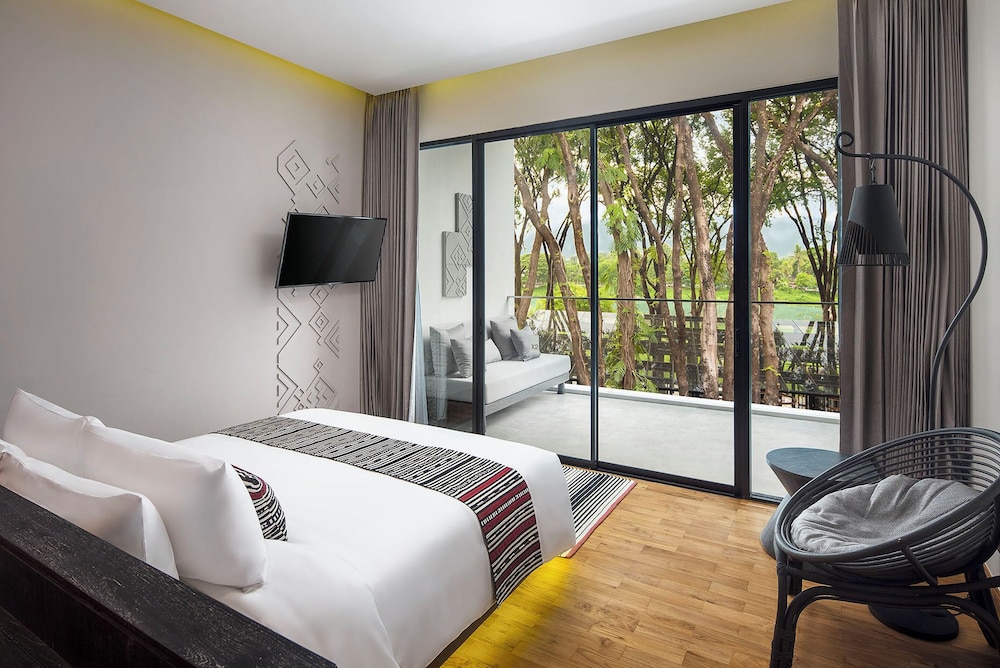 Suite, River View