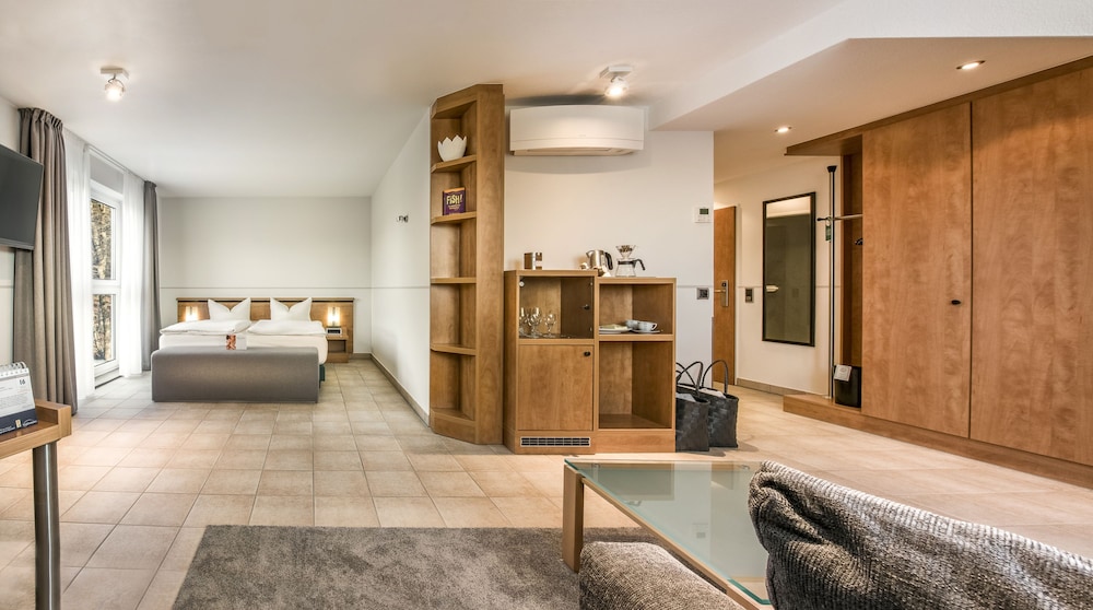 Hotel Vierjahreszeiten Iserlohn 3/50