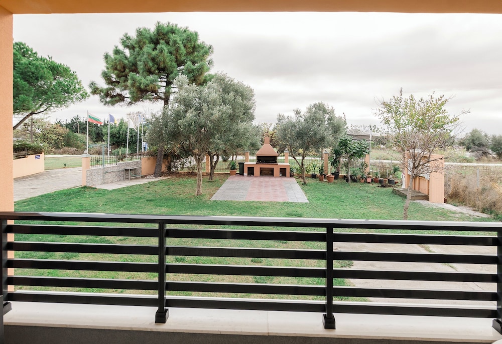 Thalassa Apartments 45/50