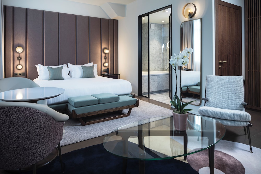 1 BEDROOM, JUNIOR SUITE