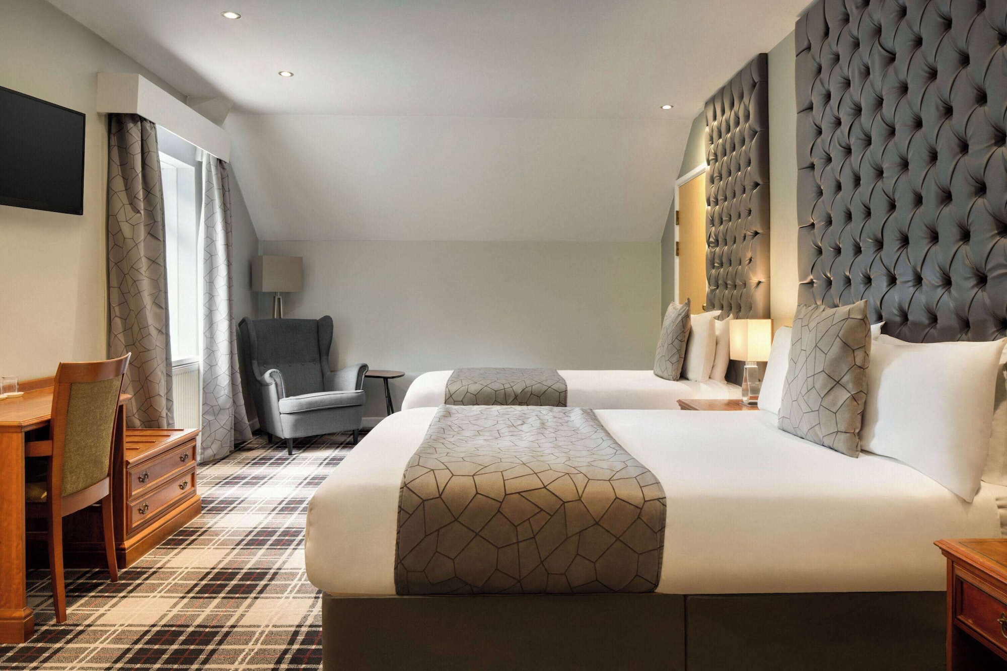CLASSIC, FAMILY, MULTIPLE BEDS
