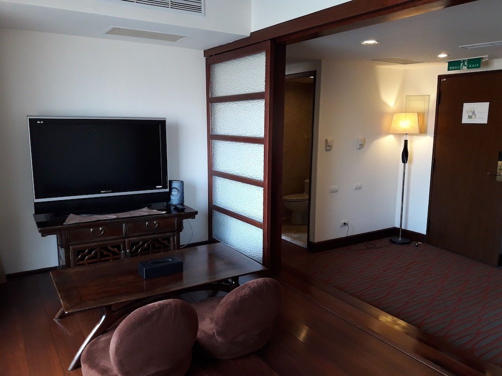 Beautiful Hotel Taipei 45/65
