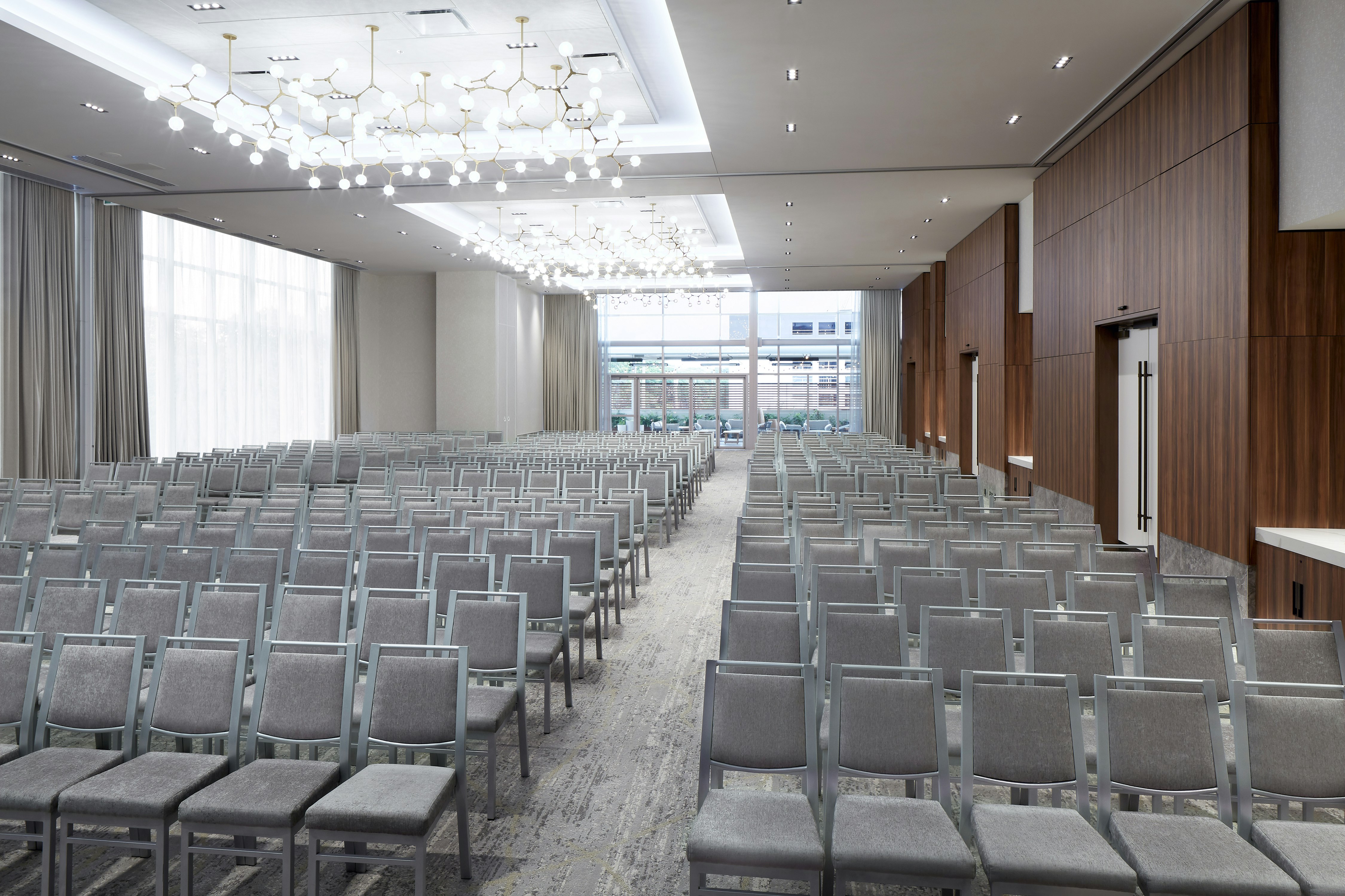 Hilton Garden Inn Montreal Midtown 39/43