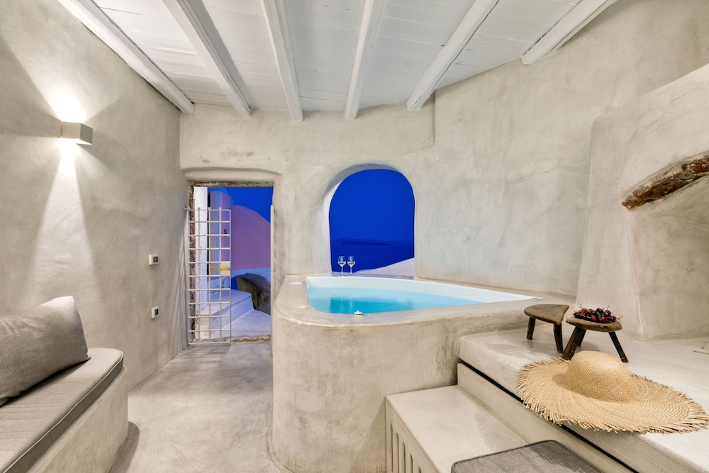 Marble Sun Villa By Caldera Houses 10/39