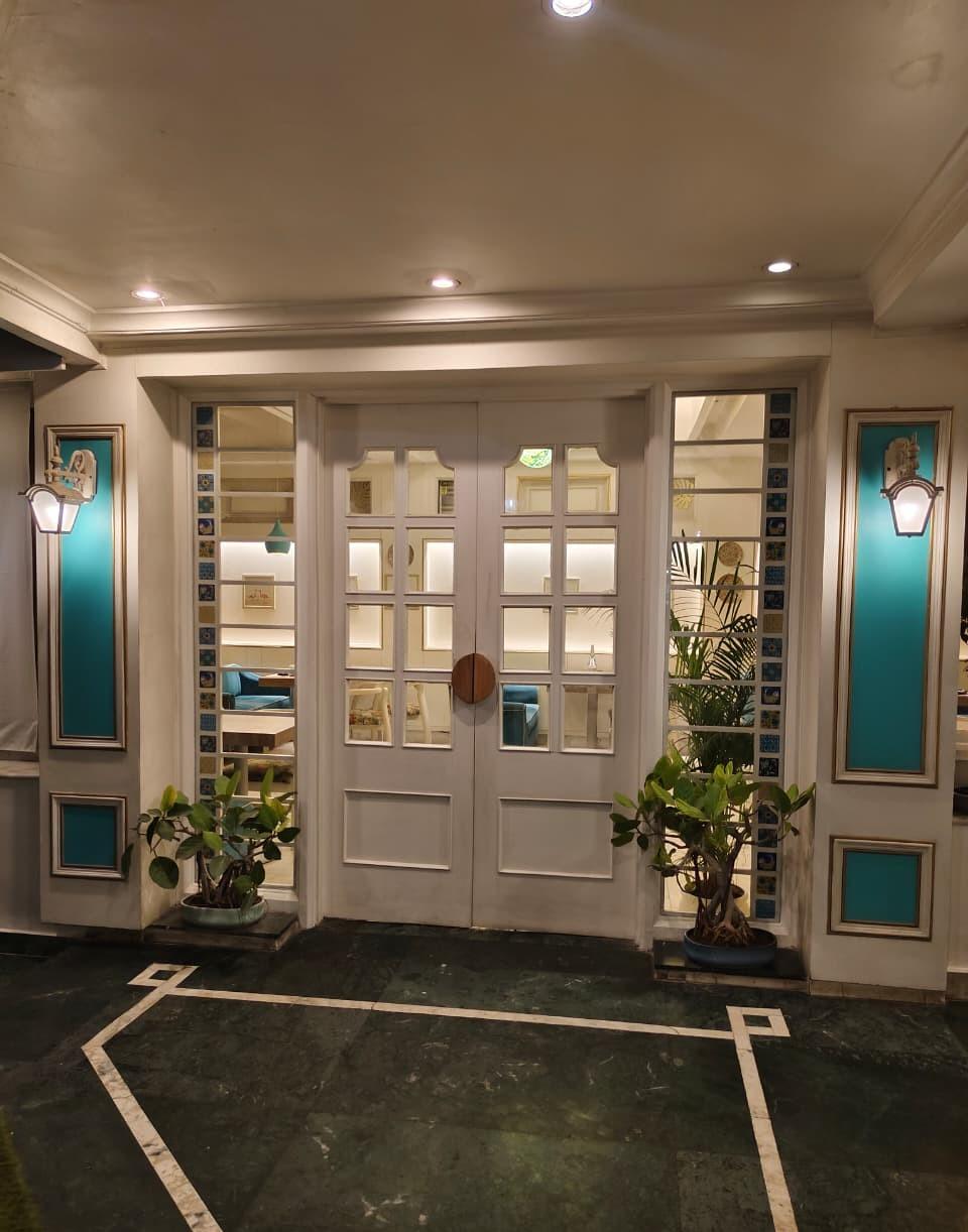 HOTEL SAMRAT 9/19