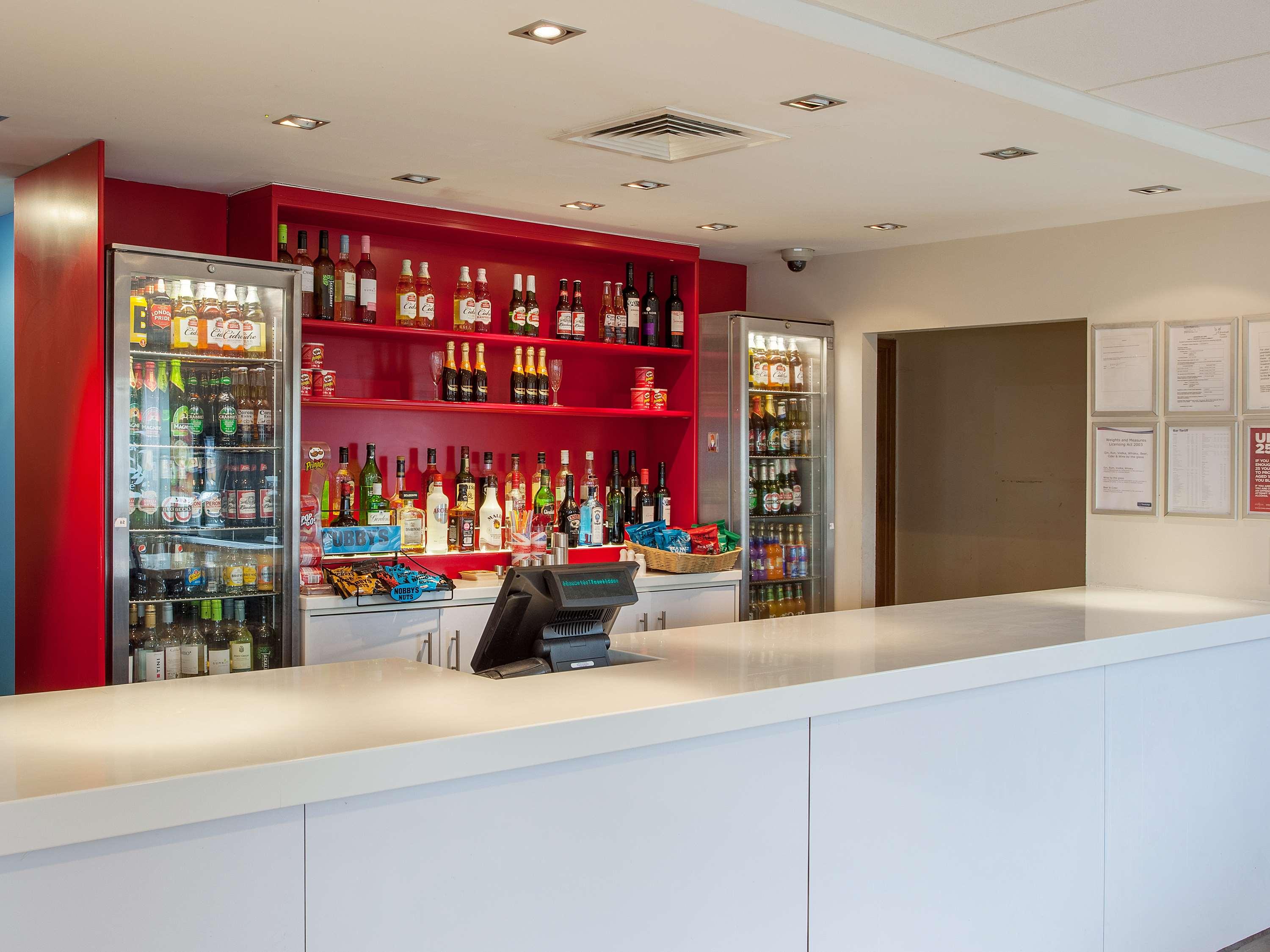 Travelodge Bracknell Central 4/22