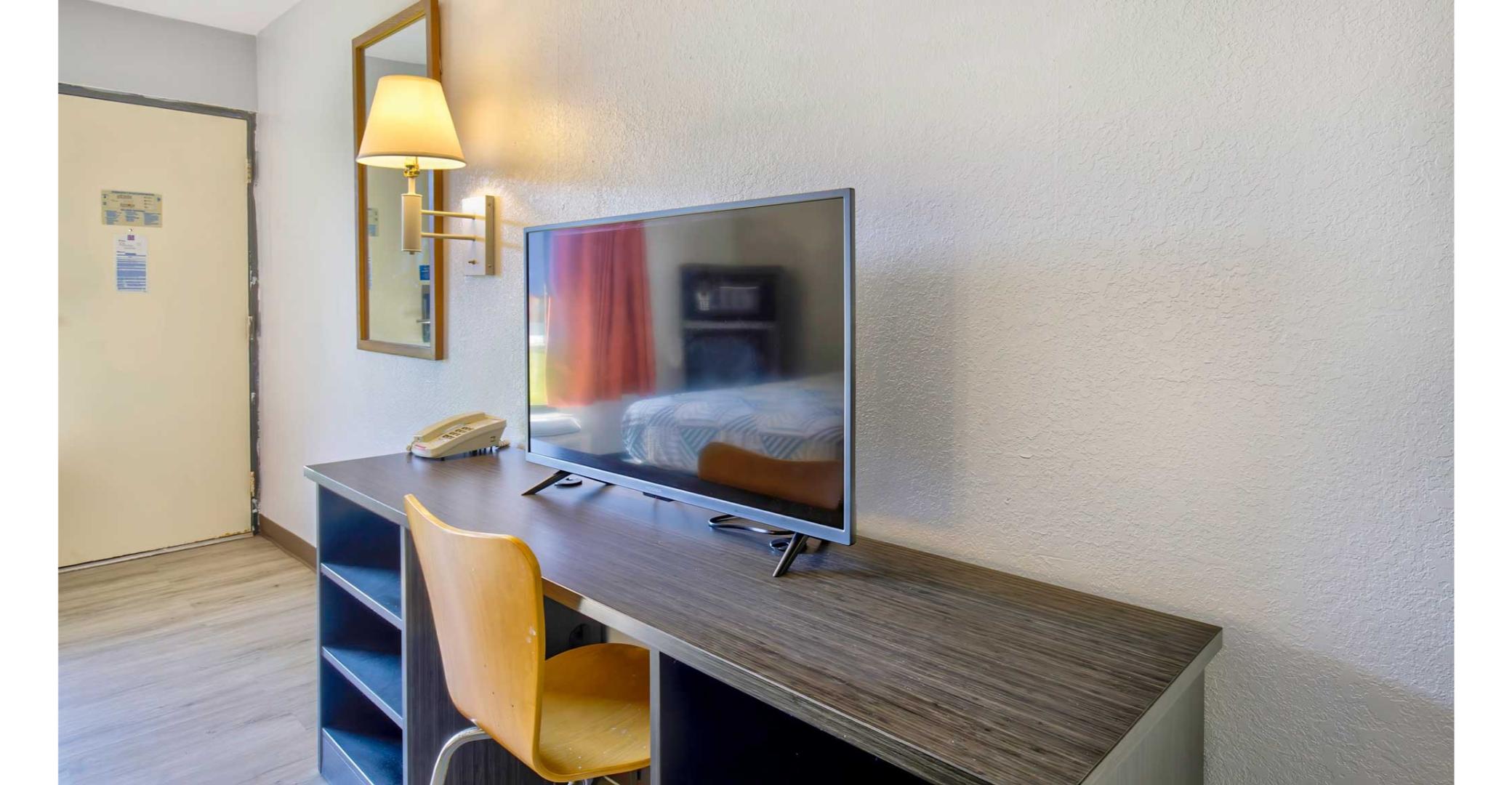 غرفة بسرير كينج لغير المدخنين، Motel6 Ashland, VA 7/7
