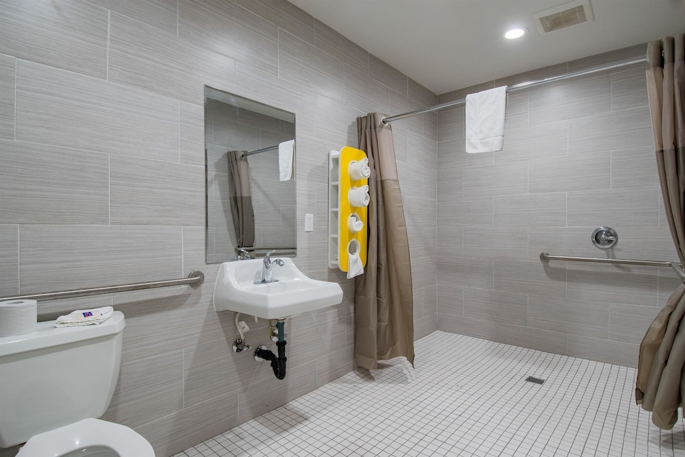 Motel6 San Bernardino, CA - Downtown 56/56