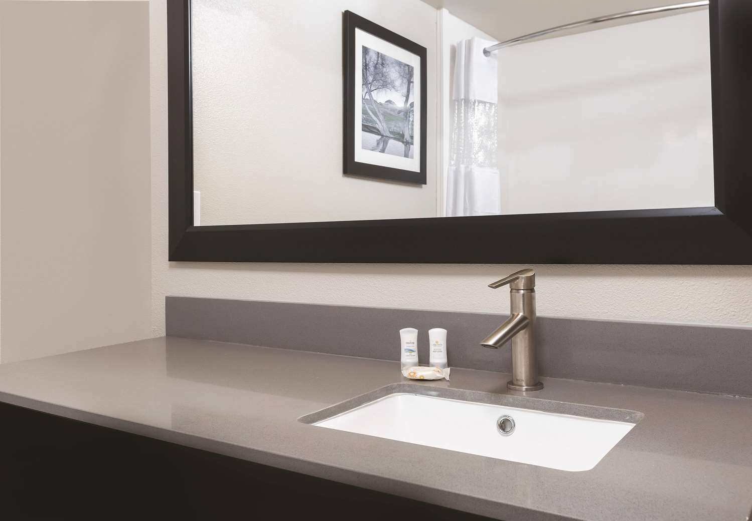La Quinta Inn & Suites by Wyndham Fairfield - Napa Valley 33/37