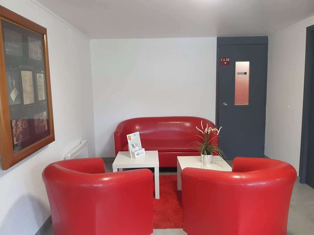 Brit Hotel Reims La Neuvillette 26/50