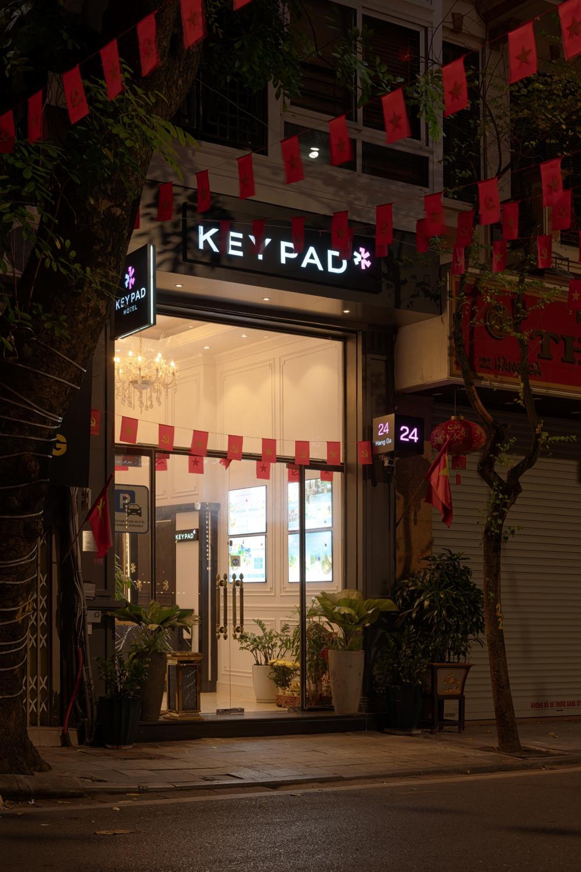 Rising Dragon Grand Hotel 7/41