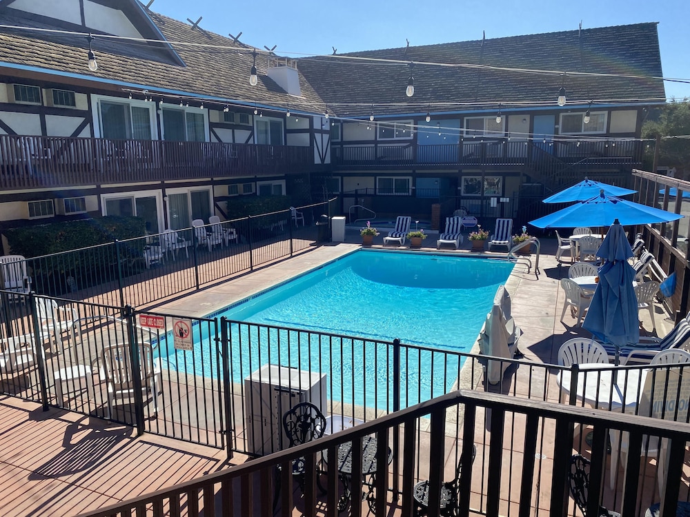 King Frederik Inn 67/69