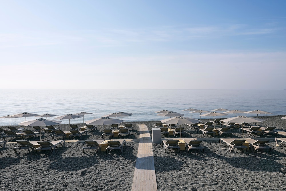 CHC Coriva Beach Hotel and Bungalows 70/75