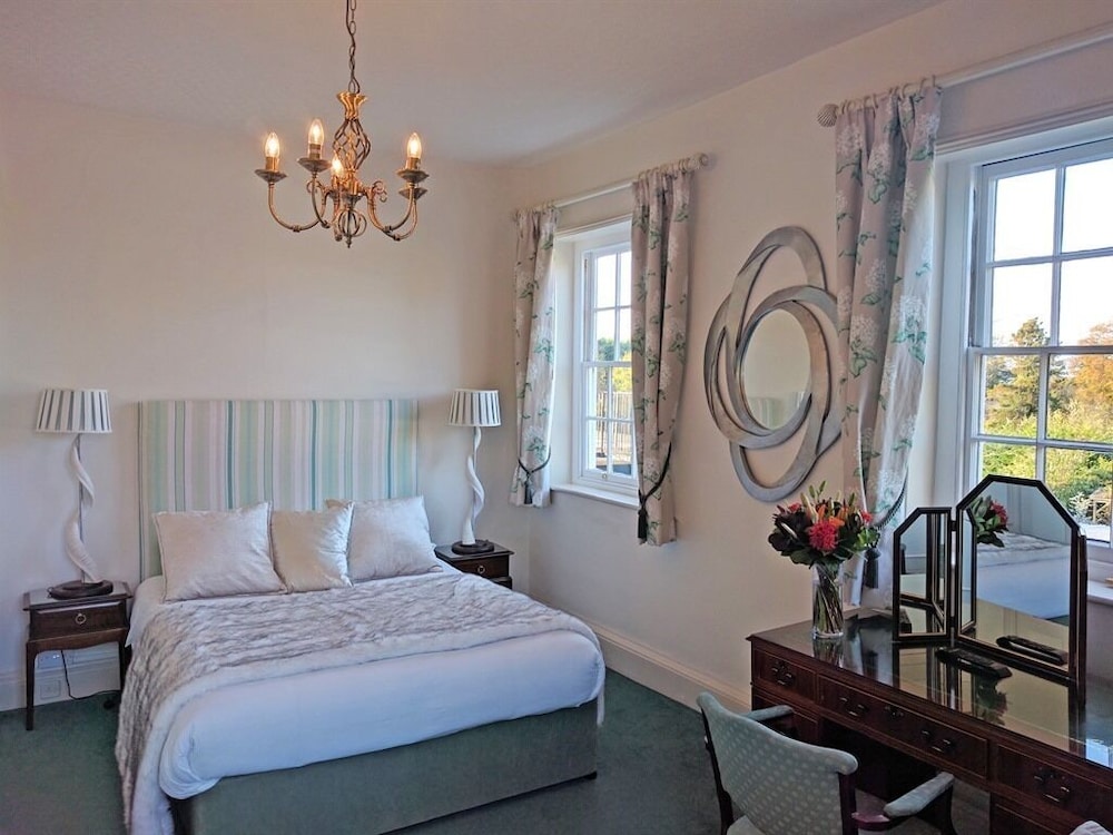 Hook House Hotel 10/49