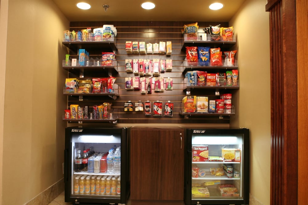 Best Western Plus Goldsboro 26/32