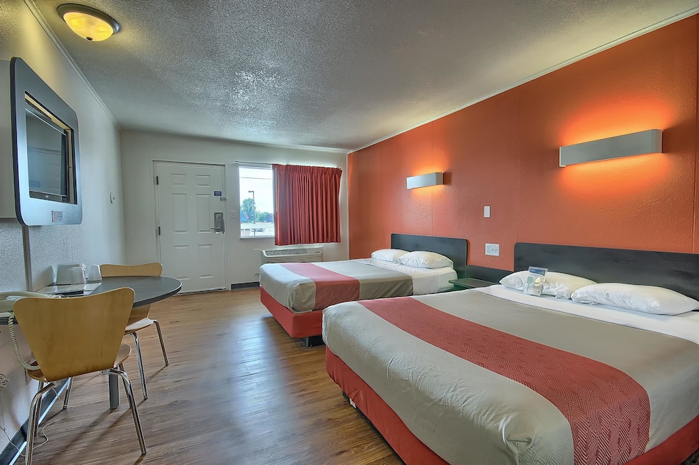 Motel6 Lima, OH 21/56