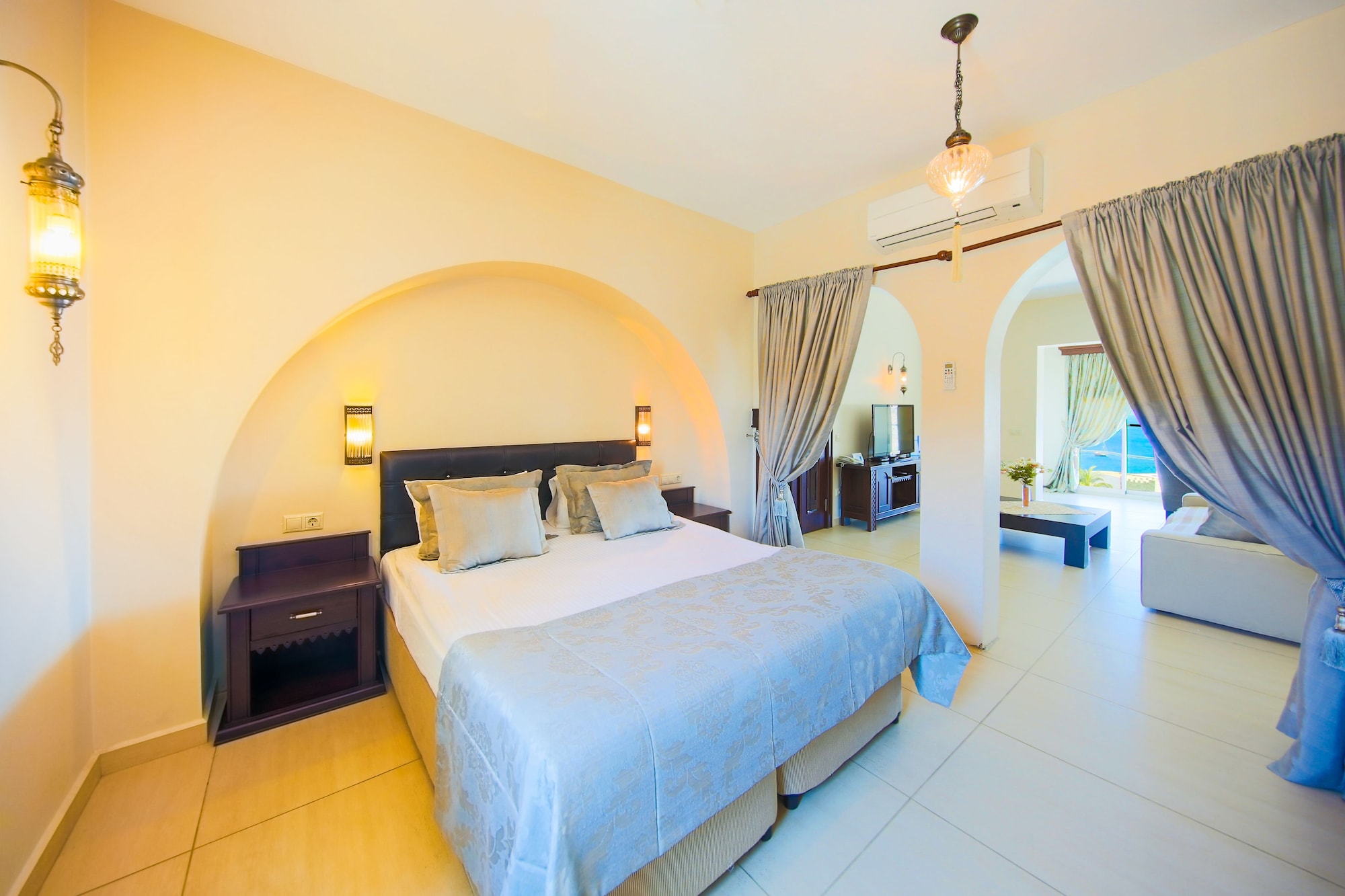 1 BEDROOM, APARTMENT