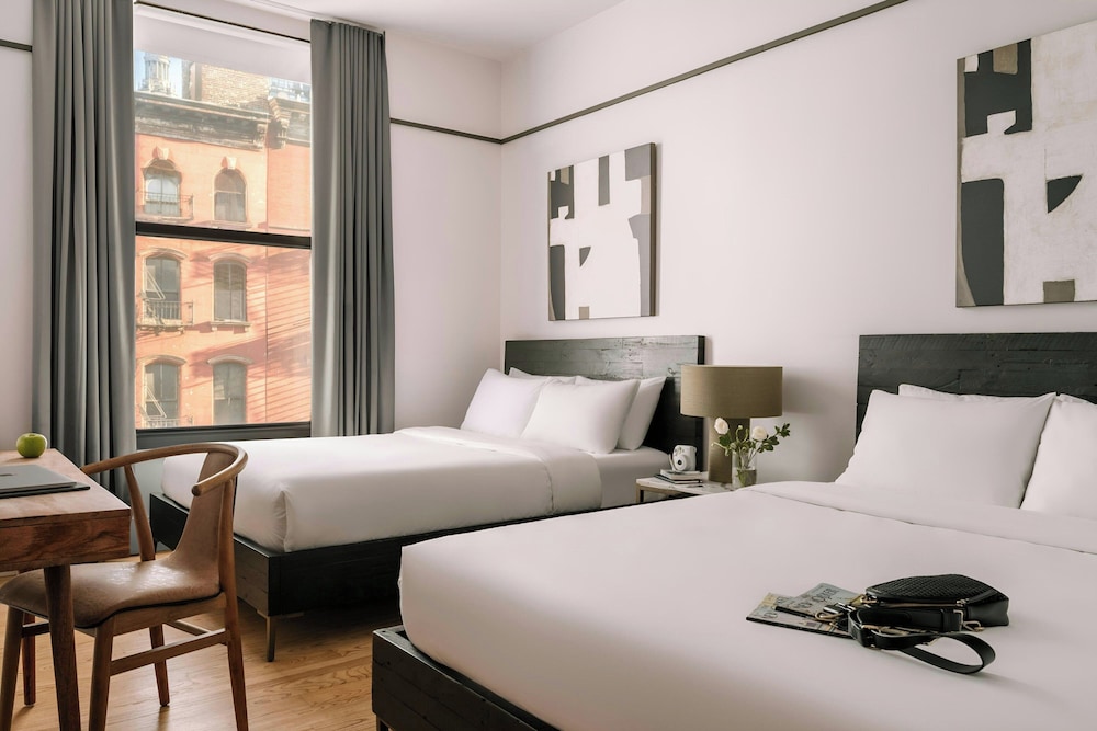 Room, 2 Queen Beds