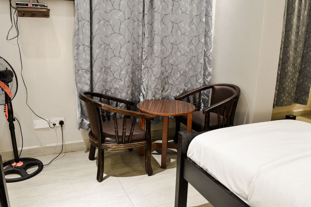Jewelstone Hotel 36/69