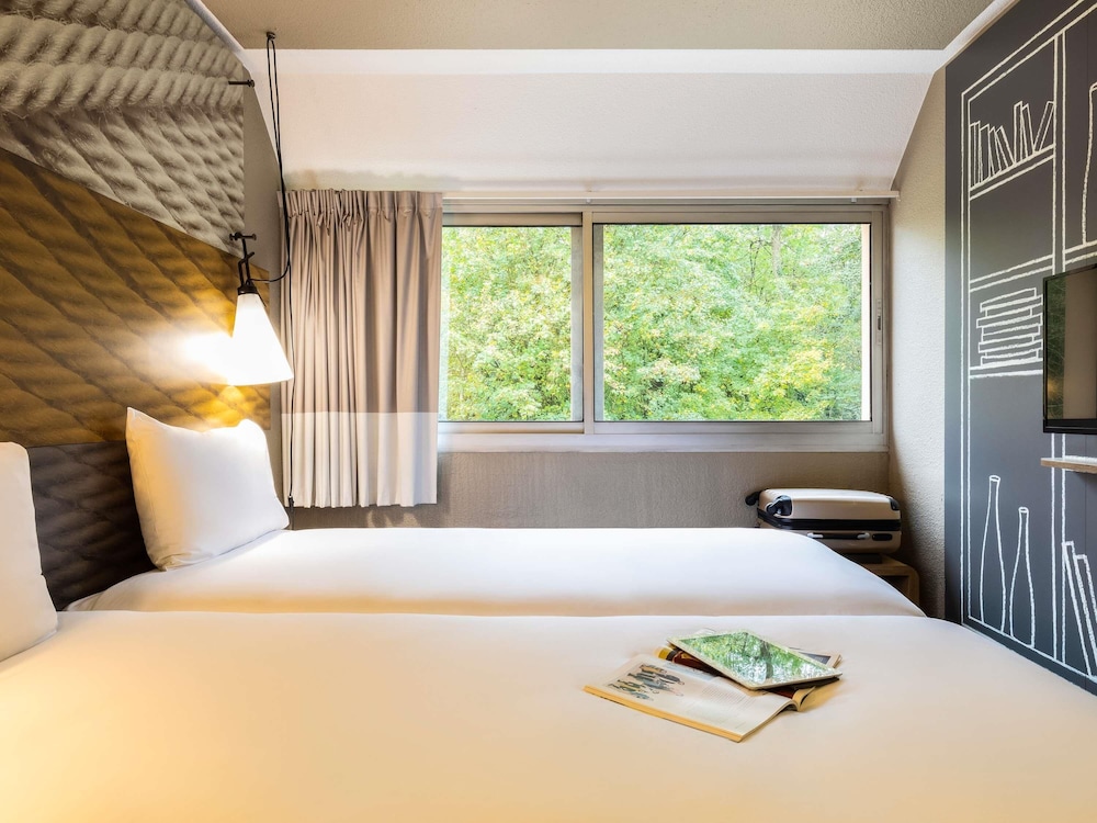 STANDARD, TWIN BEDS
