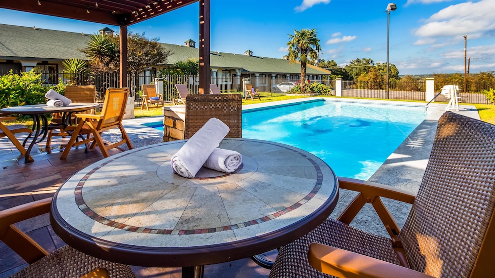 Best Western Post Oak Inn 7/37