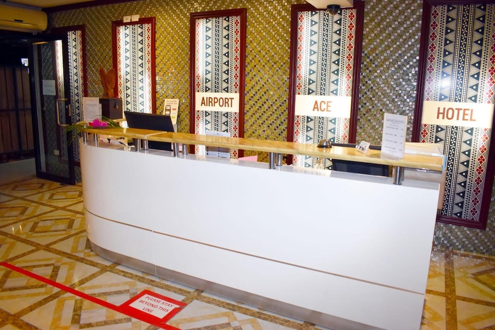 Airport Ace Hotel 9/66