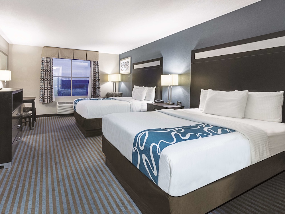 La Quinta Inn & Suites by Wyndham Glendive 16/56