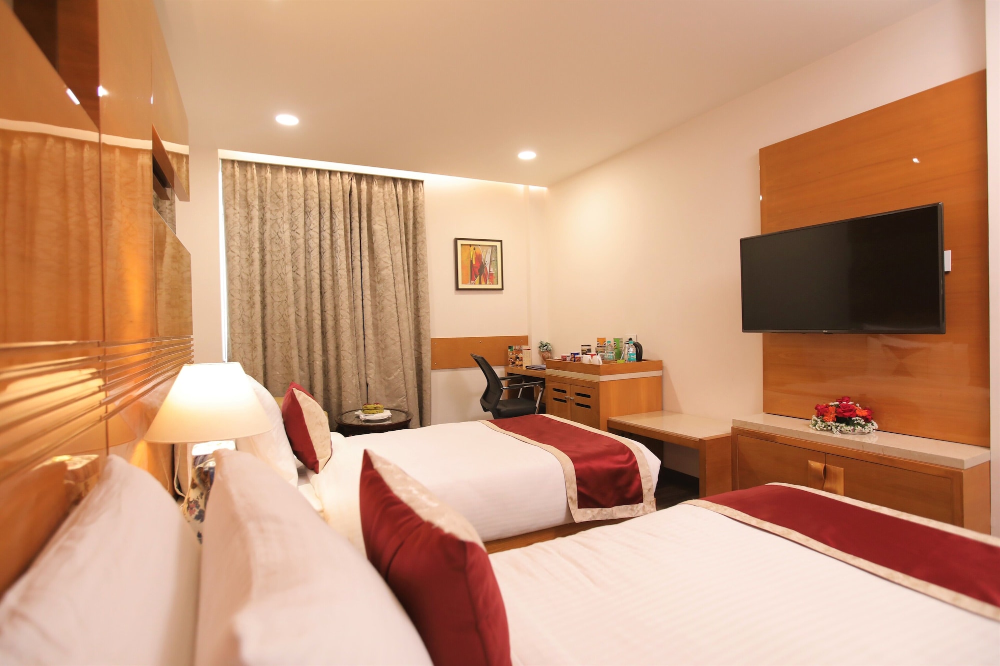 Deluxe, King Bed