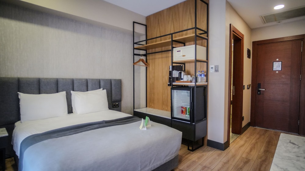 1 BEDROOM, STANDARD, DOUBLE BED