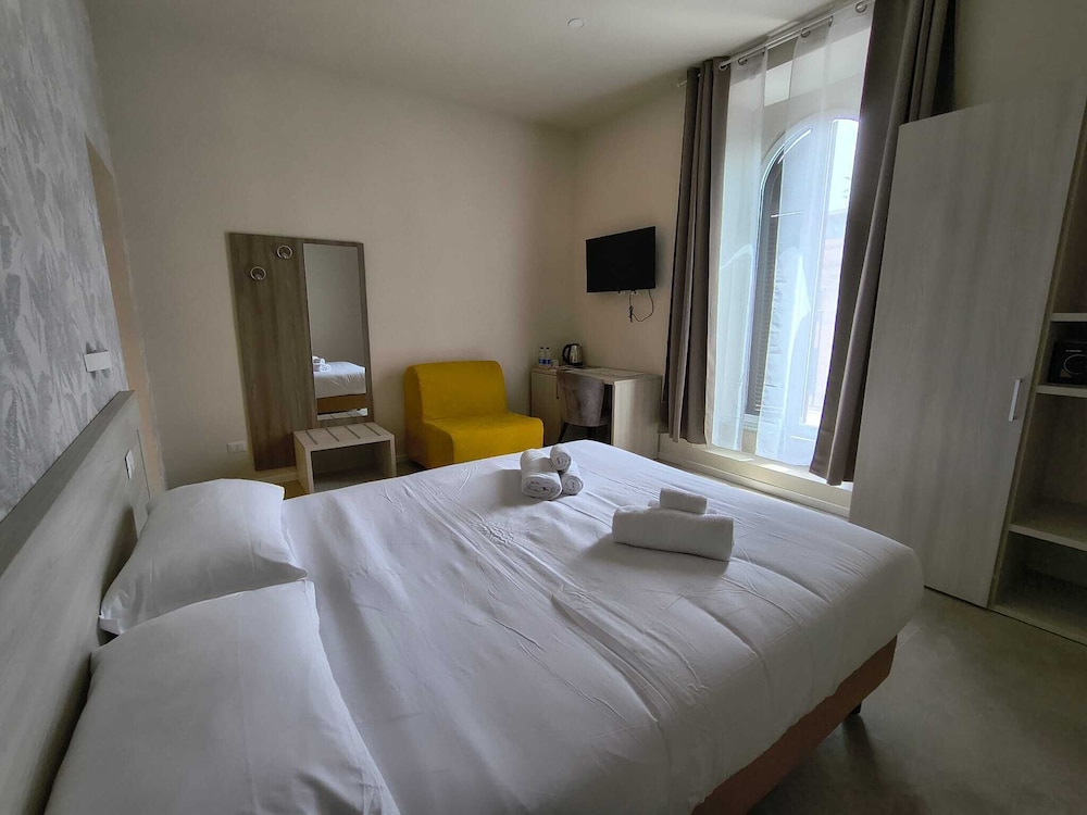 Hotel Domus Rome 5/18