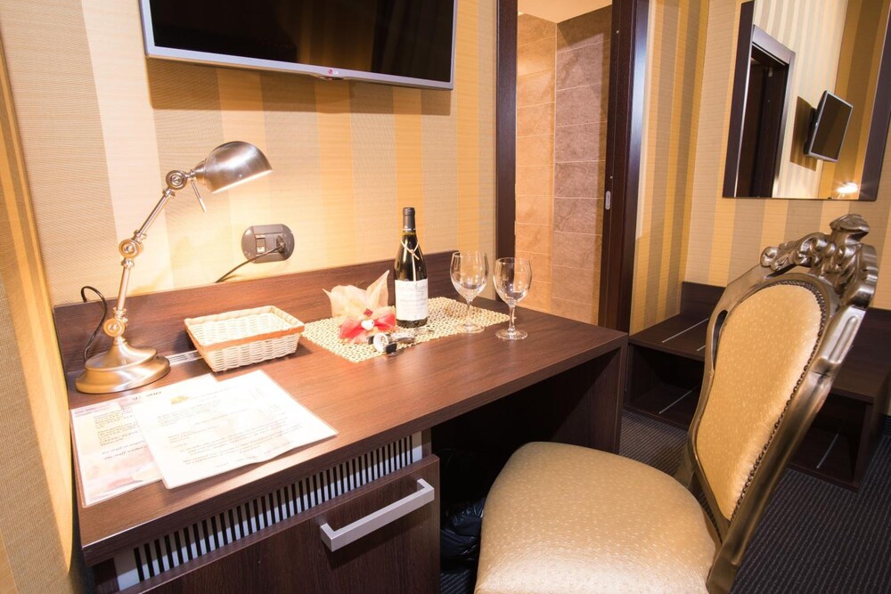 Nice Rome Holiday 49/50