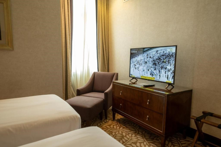 1 Bedroom, Executive, Suite, Living Area, Tower Two