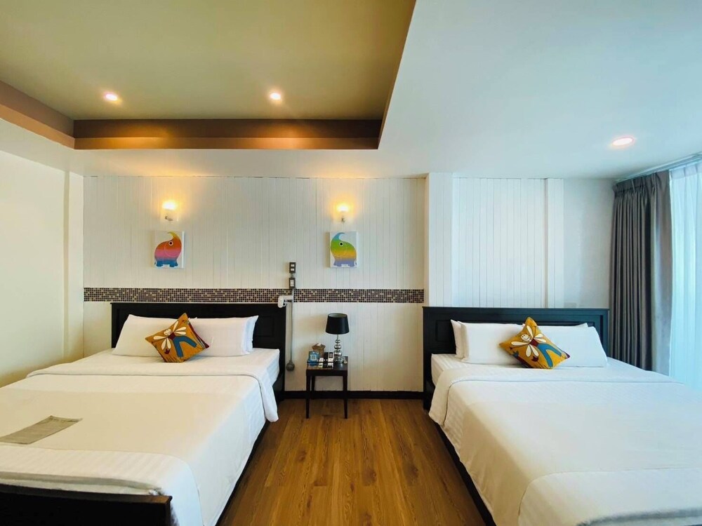 Talay Sai Hotel At Thung Wua Laen 23/76