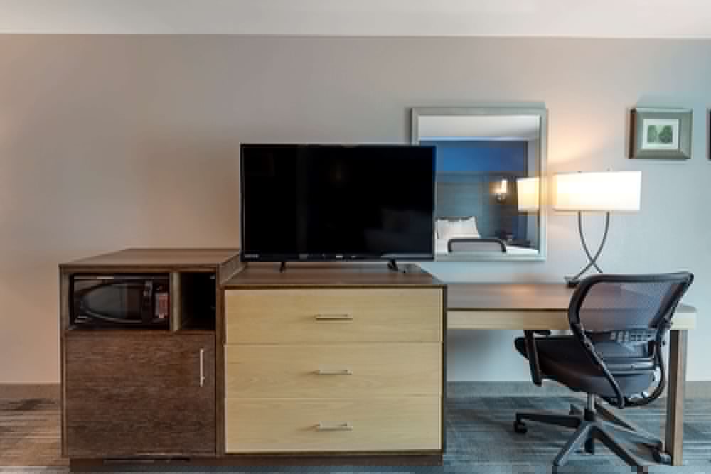 Comfort Inn & Suites East Ellijay, GA 33/41
