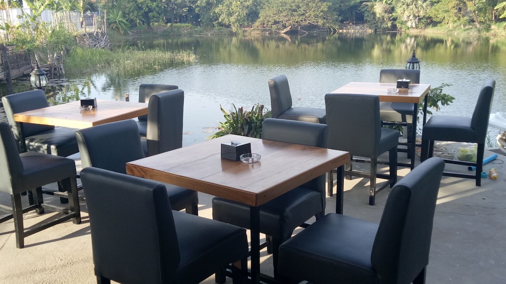 Samathi Lake Resort 39/48