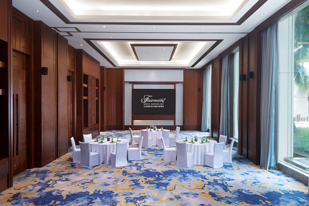 Fairmont Sanya Haitang Bay 62/73