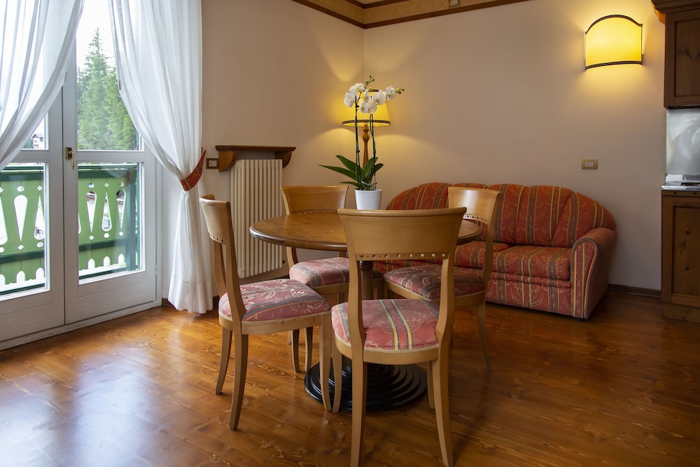 GRAND HOTEL MISURINA 63/87