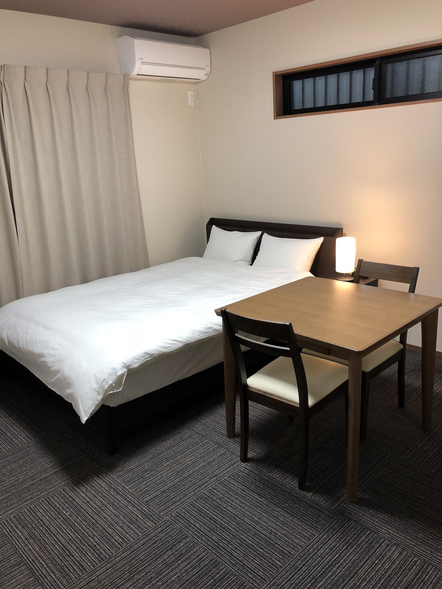 APARTMENT, DOUBLE BED