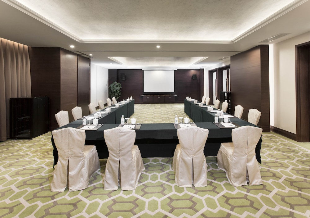 Dorsett Grand Chengdu 49/59