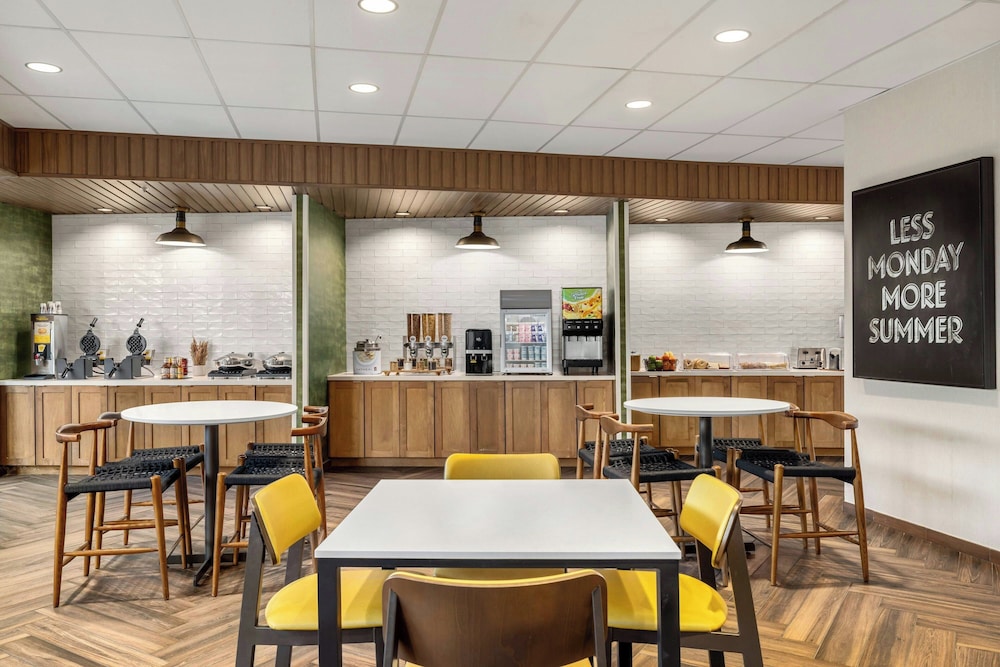 Fairfield Inn & Suites by Marriott San Antonio Medical Center 32/50