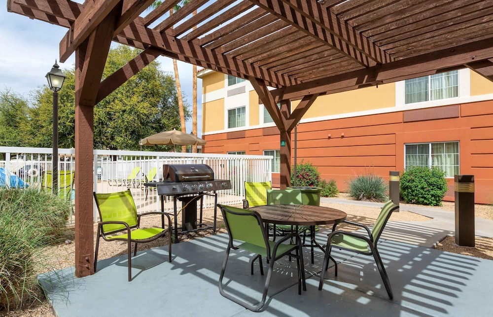Extended Stay America Suites Phoenix - Scottsdale 39/52