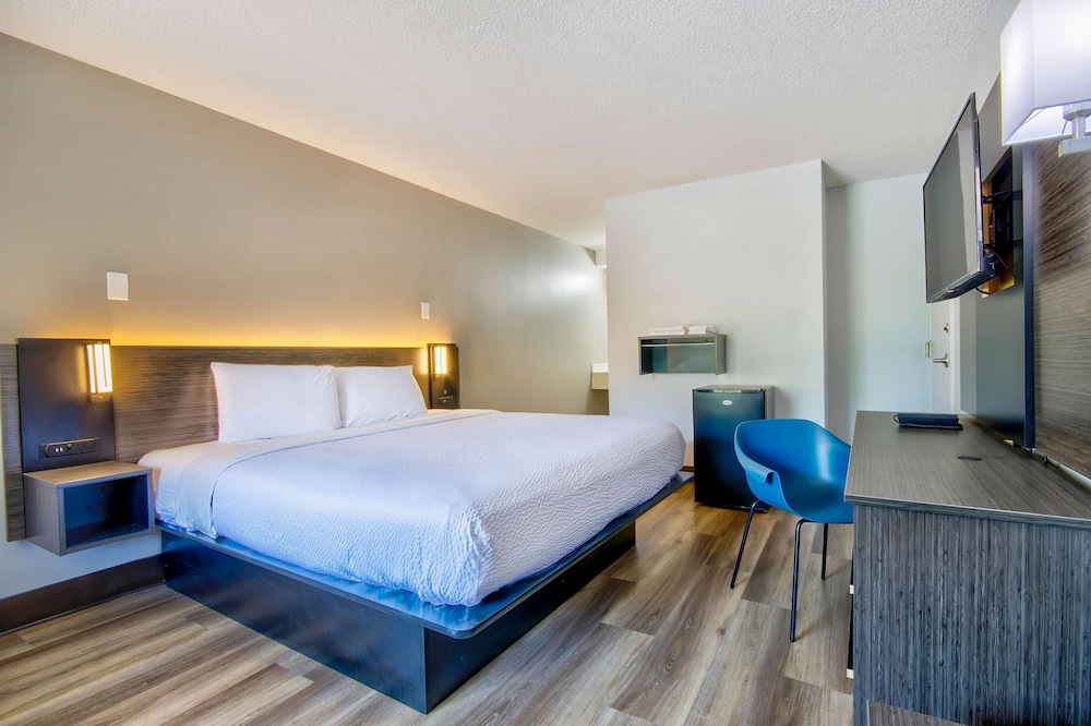 Motel6 Jeffersonville, IN - Louisville 12/33