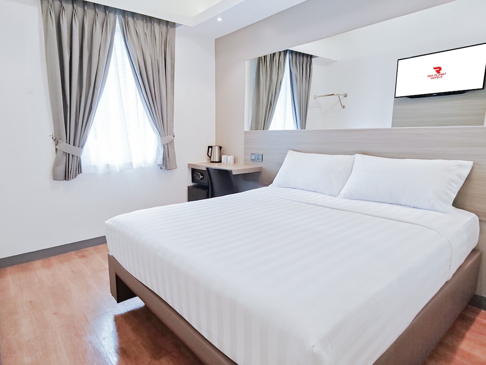 CITY, DOUBLE BED
