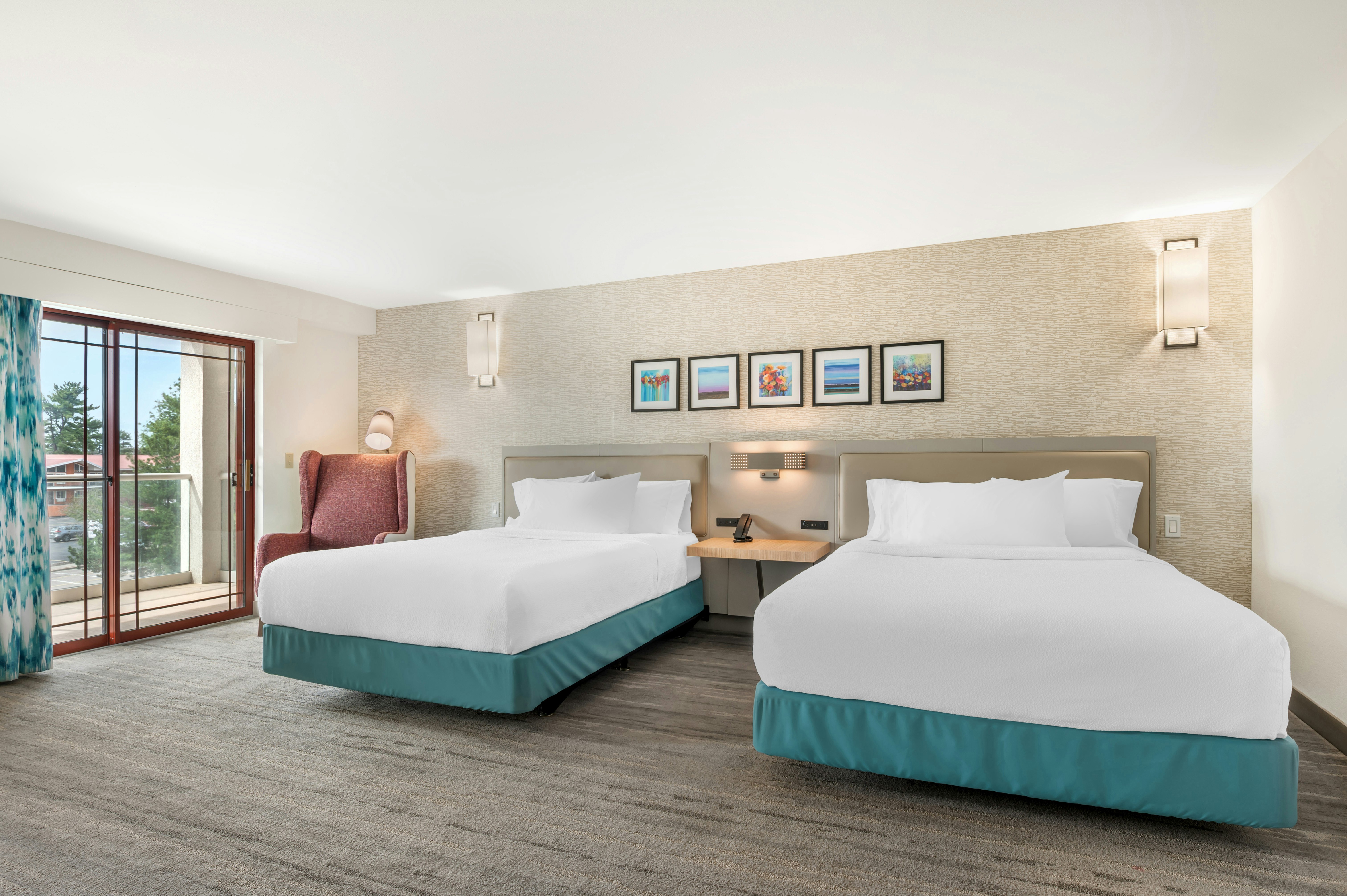 Room, 2 Queen Beds, Balcony, Bathtub, Accessible