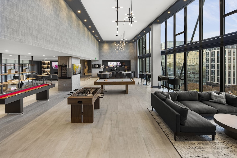 Global Luxury Suites at Capitol Hill 29/49