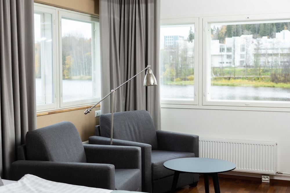 Finlandia Hotel Alba 31/48