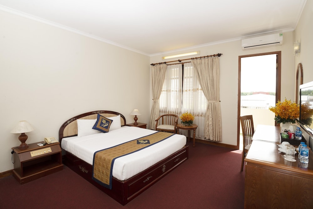 Rex Hotel 22/66